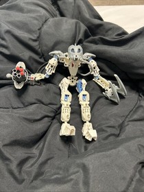 LEGO BIONICLE Lot  Sets( 8919, 8915, And 8590)