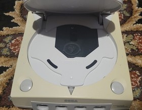 Sega Dreamcast Bundle, 3 Controllers, Vmu, Rumble, 16 Games, Console