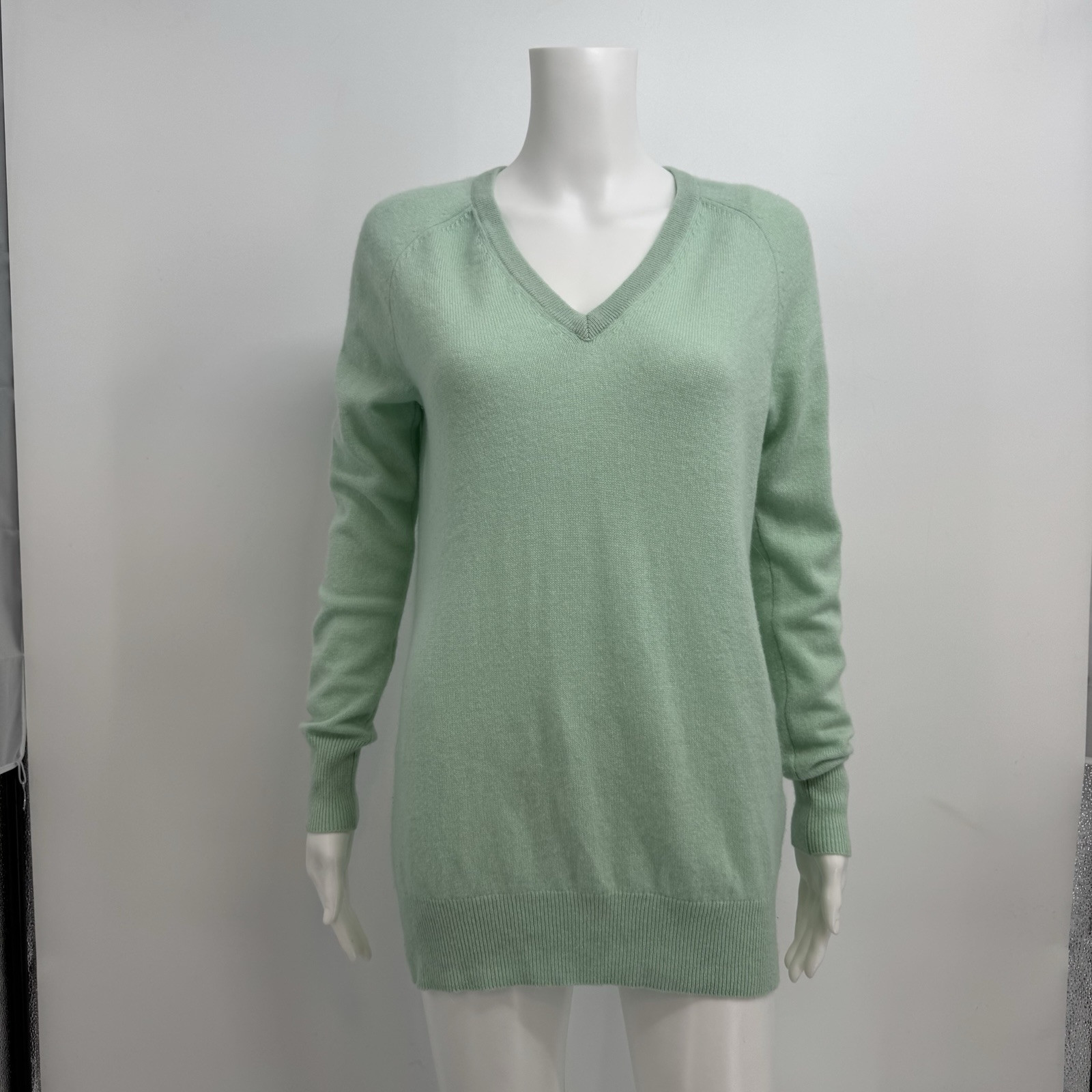 100% Cashmere Equipment Femme Asher V-Neck Sweater Mint Women's Size S