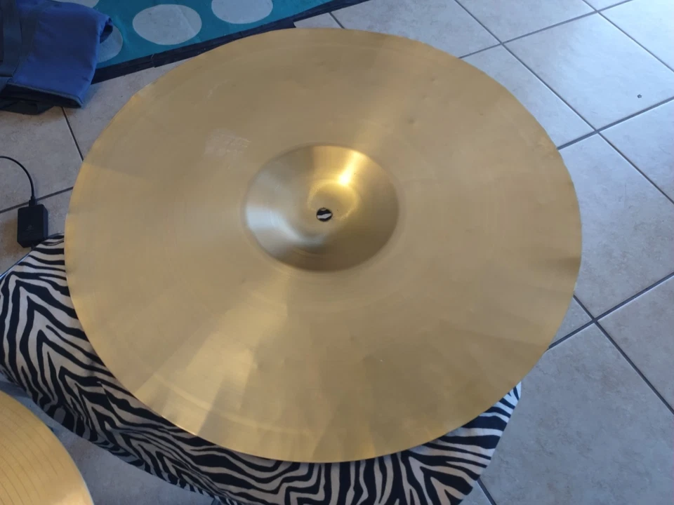 "Platillos Pearl 16"" choque con sombreros altos de 14", en muy buena condición," Foto 4 de 4