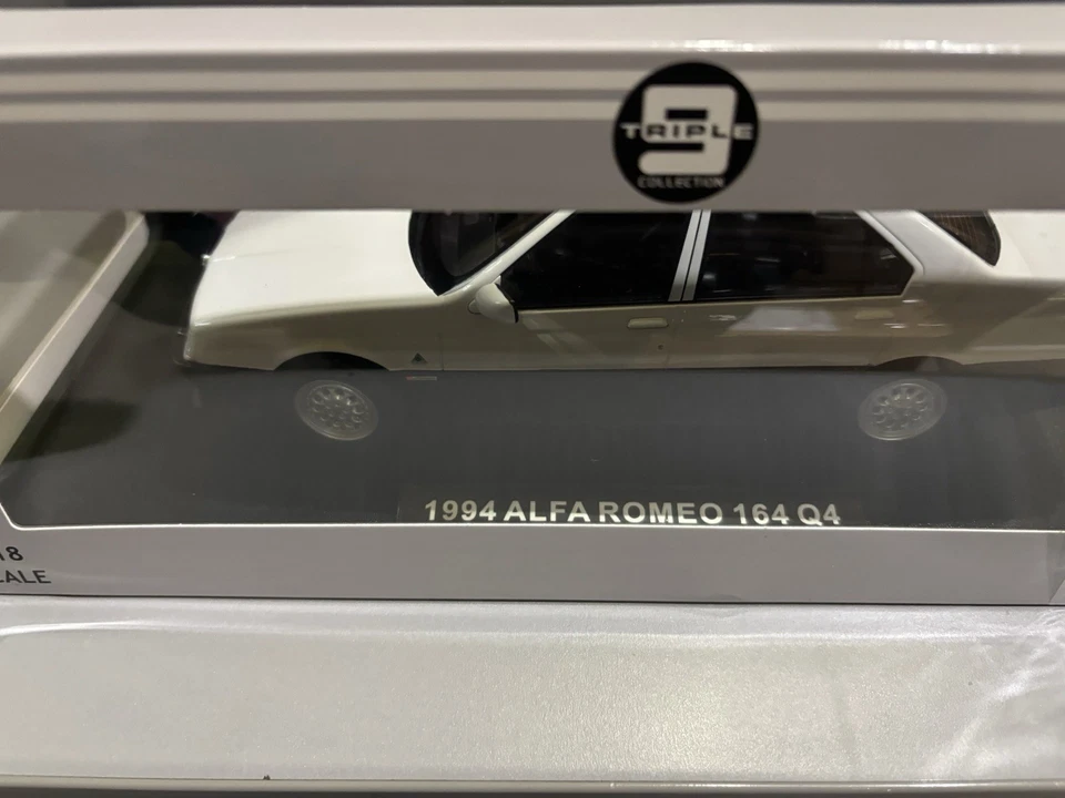 ALFA ROMEO 164 Q4 1994 BIANCO/NERO Triple 9 Collection 1/18 T9-1800320 - Immagine 2 di 4