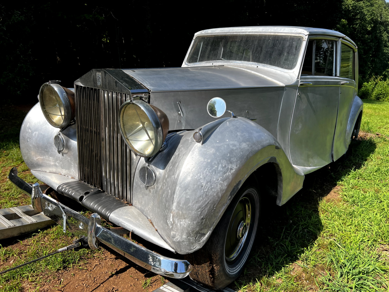 COACHBUILT ROLLS ROYCE BENTLEY HINGES. THE WORLDS LARGEST 1946-65 USED INVENTORY
