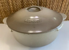 Le Creuset Nutmeg 24 E Enameled Round Cast Iron Dutch Oven Loop Lid France