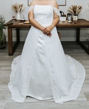 NWT Davids Bridal Cap Sleeve A-line with Chiffon Split Front Overlay Weddin