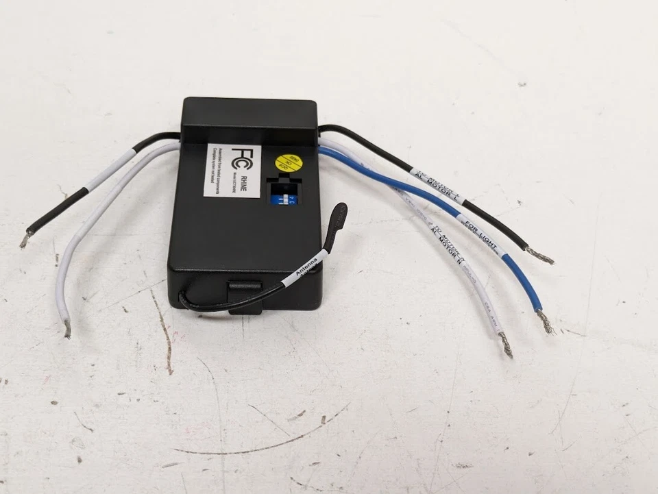 FOR PARTS ONLY -Receiver- Home Decorator Parkridge 52" Natural Iron Ceiling Fan - Image 4 of 4