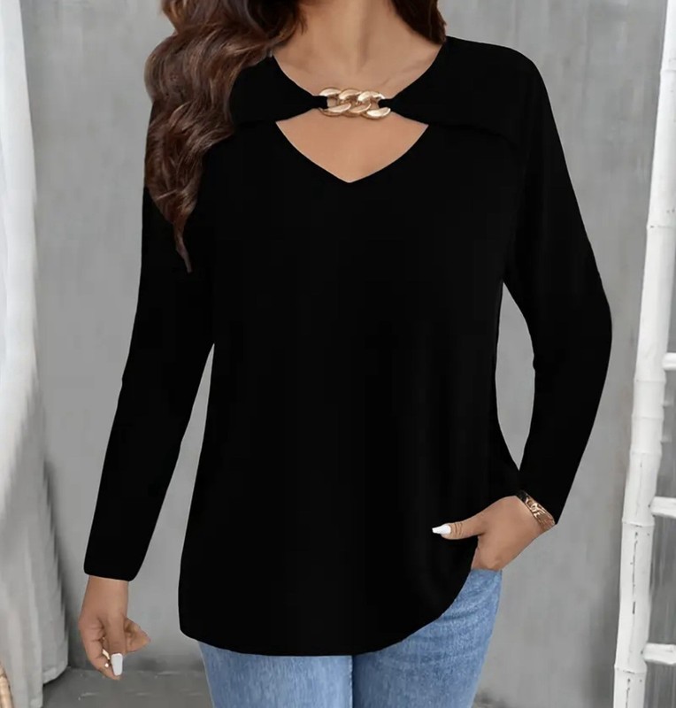 Elegant Black Top, Blouse, Shirt with decorative chain at the neck Size 2X