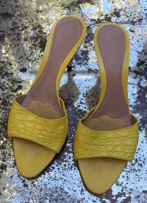 GUCCI Yellow  Slide Mules with GORGEOUS heels  Size 8B