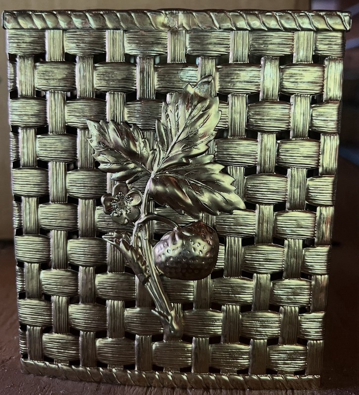 Vintage Hollywood Regency Gold Tissue Box Cover Basket Weave Style MCM. New.