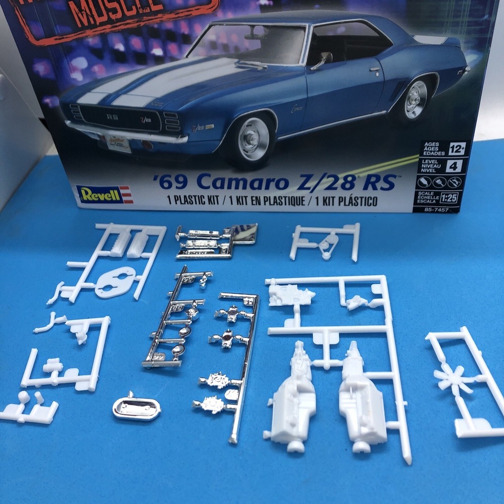 FOB 69 Chevy Camaro Z/28 RS 302 Engine W 2x4 Cross Ram RVL 1:25 LBR Model Parts