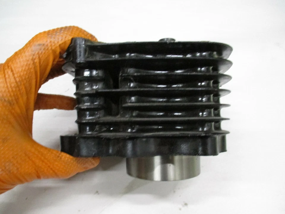 Кувшин цилиндра (173 куб. см) 12100-362-000 1975 Honda XL175 - Изображение 3 из 4