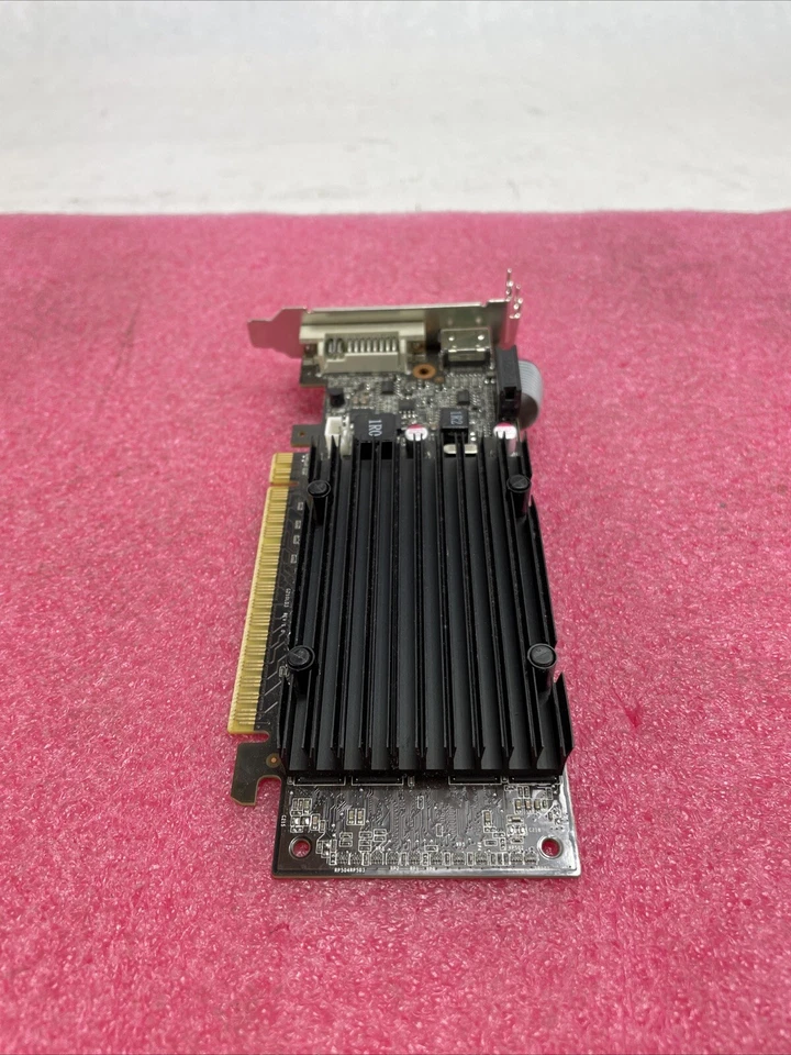 EVGA NVIDIA GeForce 210 PCIe 1GB Graphics Card O1G-P3-1312-KR - Image 2 of 4