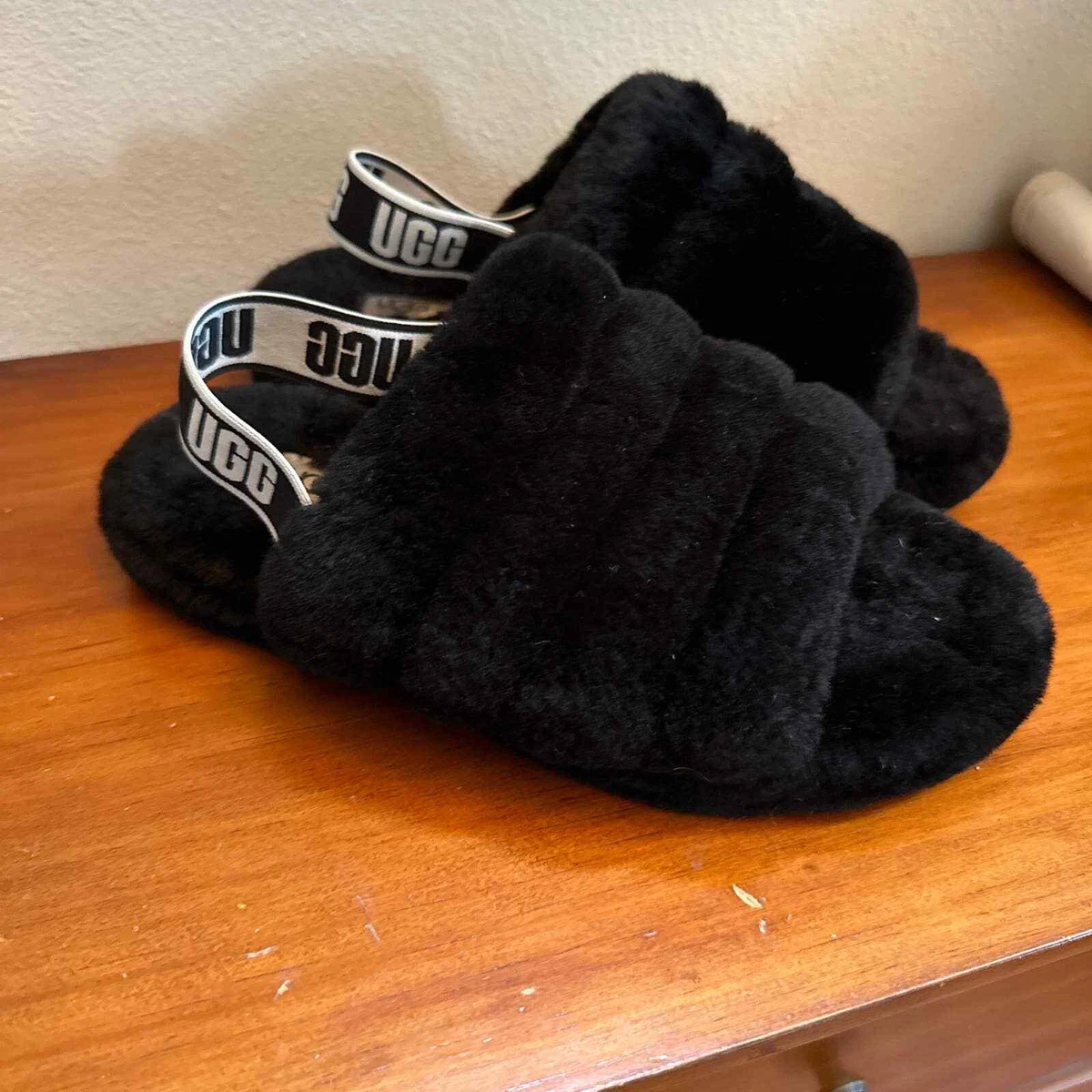 UGG Fluff Yeah Slide On Slippers Black Size Big Kid 5 Women s 7