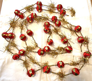 VTG 1950s Japan Red Silk Balls & Gold Beads Christmas Bead Chain Garland 192”