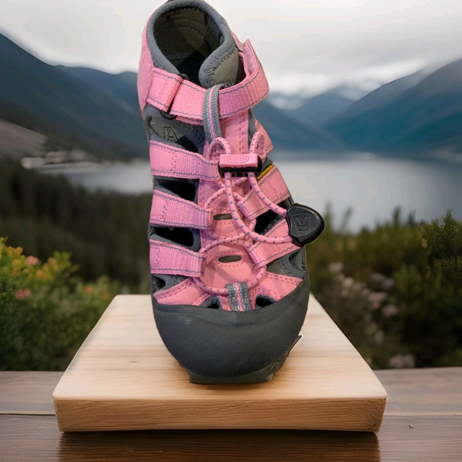 NUOVI sandali da trekking Keen Newport H2 sandalo rosa per ragazze taglia 4