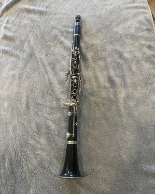 Buffet Crampon E11 Bb Clarinet Grenadilla Wood Silver Keys Hard Case