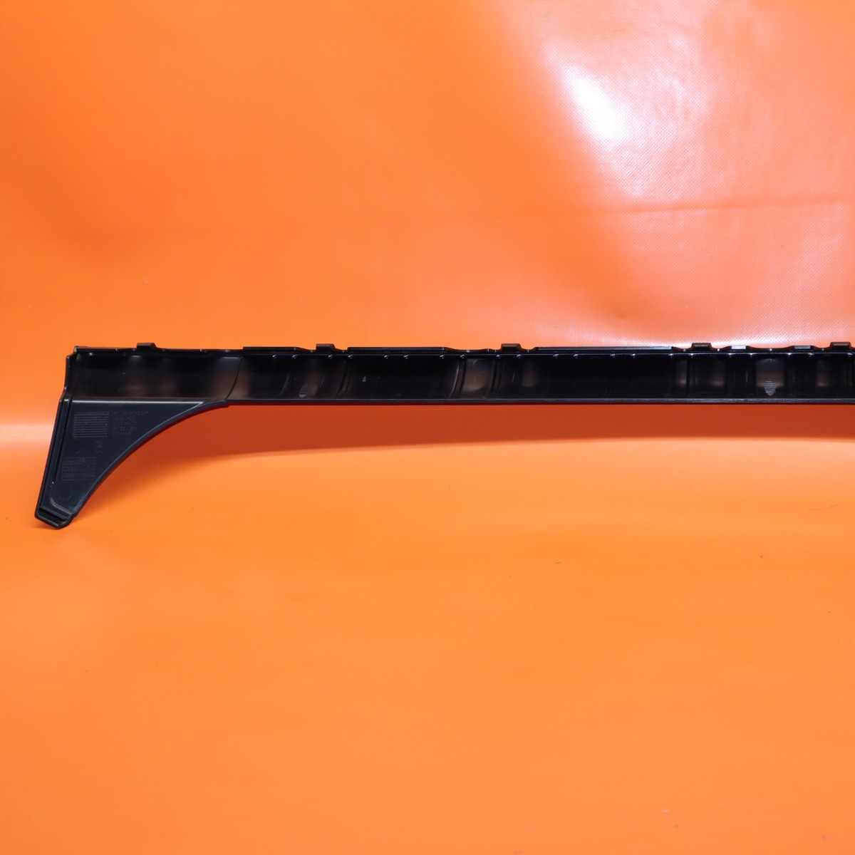 Rolls-Royce Phantom Rear Bumper molding P/N 7040027