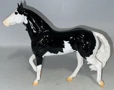 Breyer Horse JOTA Collector’s Club 2023 Glossy Smart Chic Olena Pinto Paint 