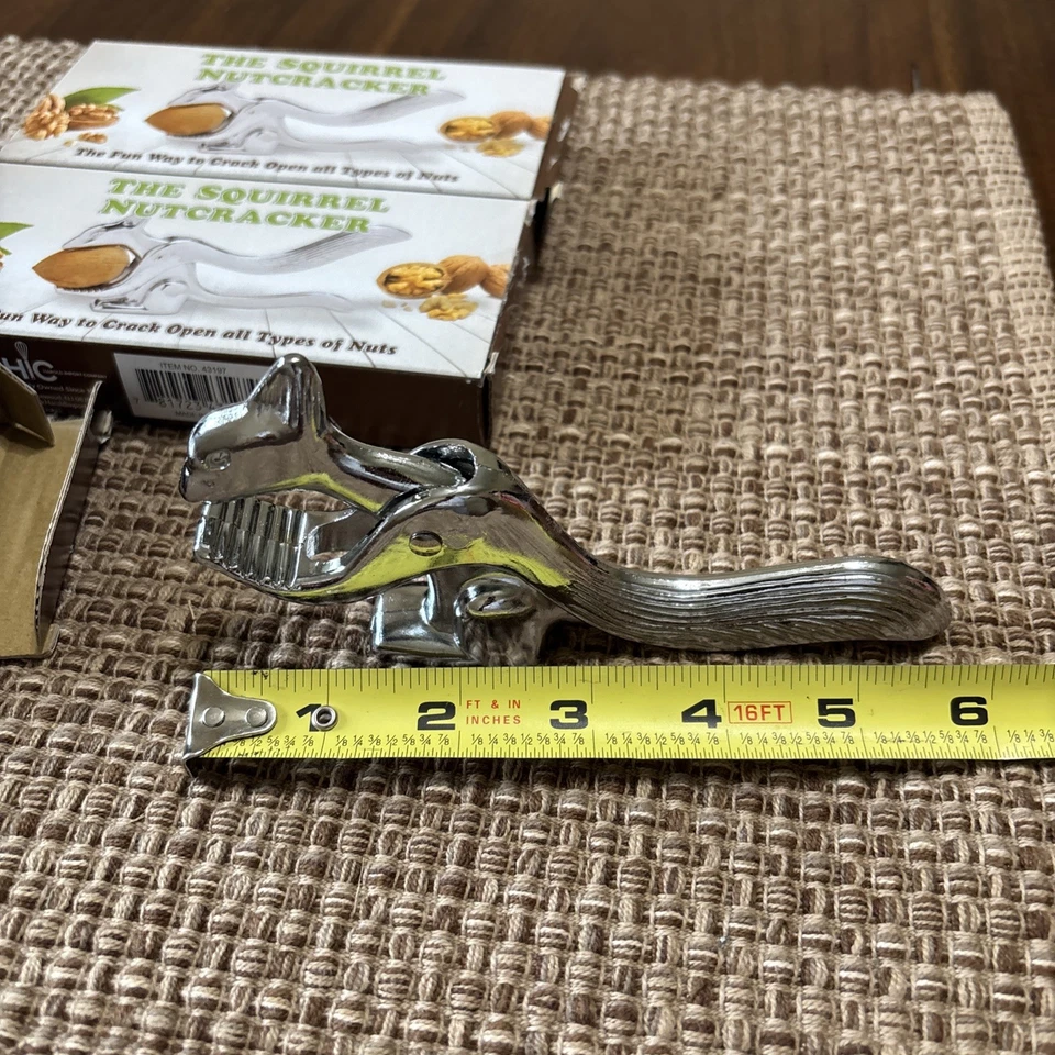 (3) HIC Squirrel Nutcrackers  - Image 4 of 4