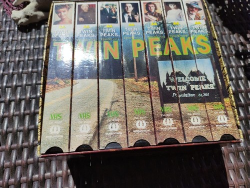 Twin Peaks VHS 7 Tapes Set Original Episodes 1-7 1990 David Lynch WorldVision - Picture 6 of 10