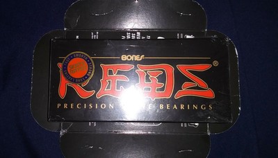 BONES REDS Skateboard Bearings 8-Pack 8mm Precision Size 608 (Standard) SEALED!!
