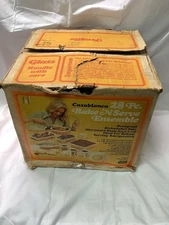 Vintage Glasbake Jeanette Glass yellow  28 pcs Casablanca baking set 