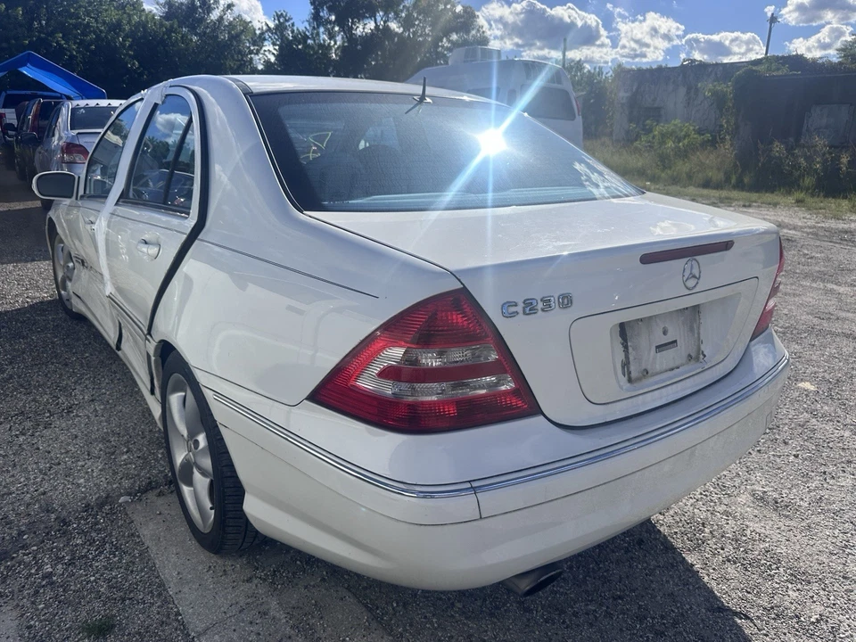 2003-2009 Mercedes Benz C230 Sun Roof Sunroof Window Glass Factory OEM - Image 3 of 3