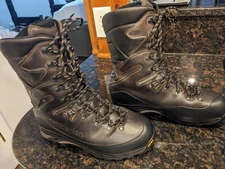 ZAMBERLAN OUTFITTER GTX RR 980; SIZE 9M; BROWN; EXCELLENT CONDITION