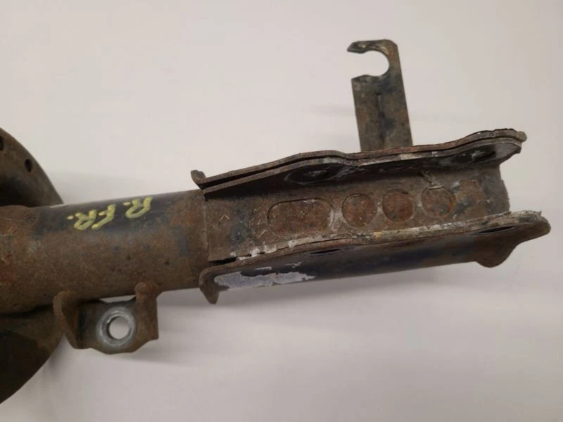 CHEVROLET IMPALA 2016-2020 Passenger Right Strut Front 23390192 - Image 4 of 4