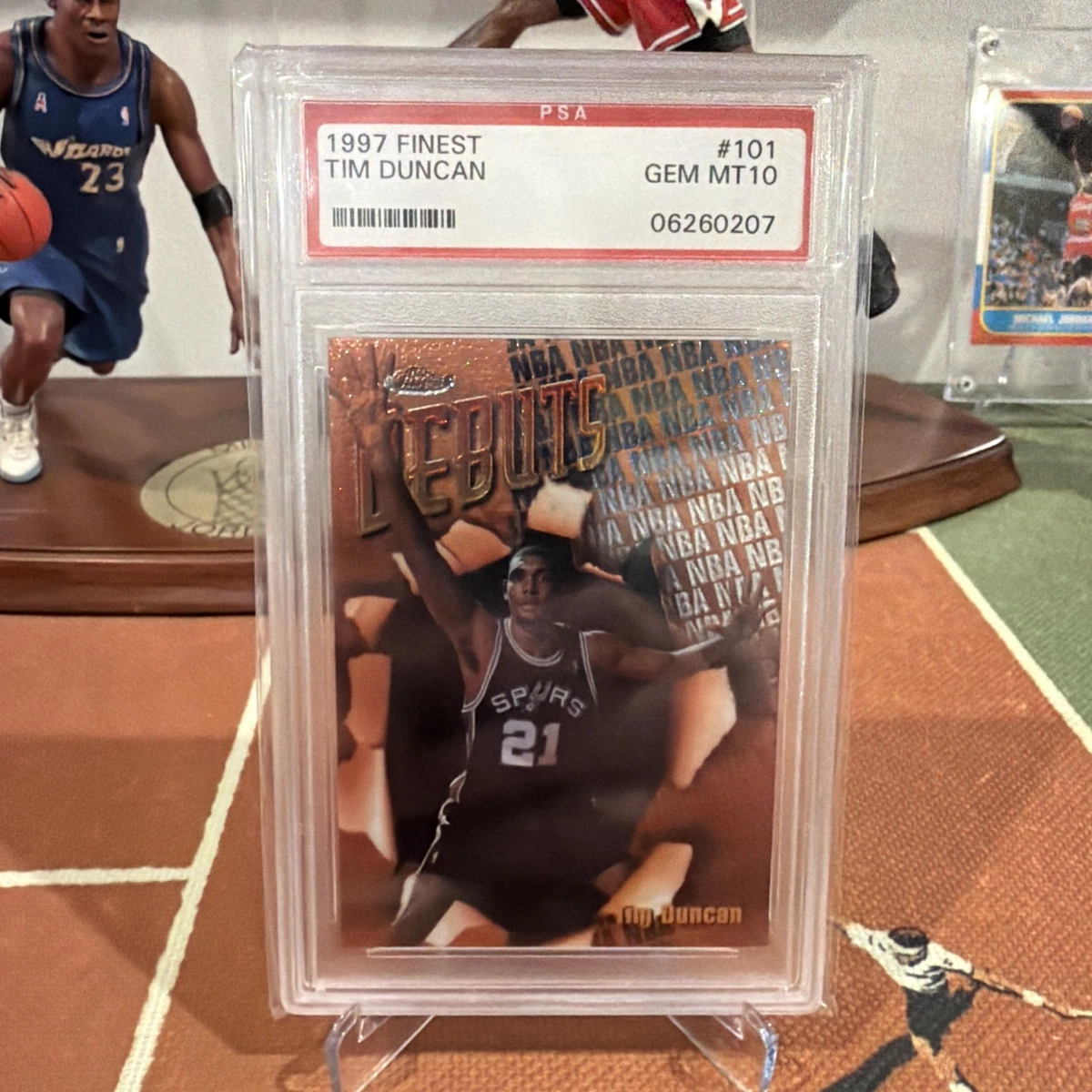 Tim Duncan Basketball Grade 10 Rookie Sports Trading Cards