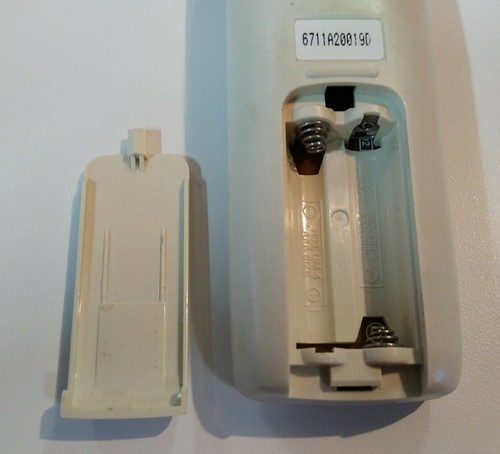 Kenmore Air Conditioner Remote Part No. 6711A20019D - Picture 7 of 7