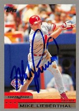 Mike Lieberthal autographed baseball card (Philadelphia Phillies) 2000 Topps #10