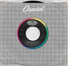 JOHN LENNON Happy Xmas (War Is Over) / Listen The Snow Is Falling 45 THE BEATLES