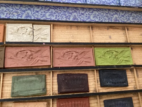 Antique Boxed Watercolor Paint Set, Victorian Graphics on Wood Frame Box - Picture 9 of 13