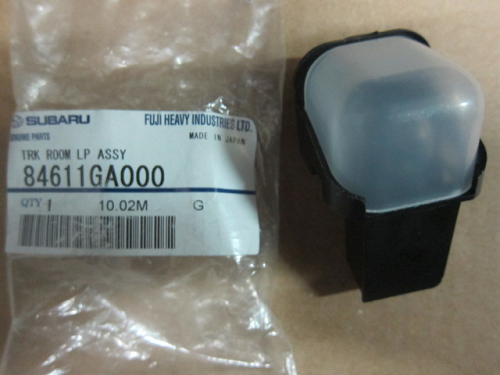 SUBARU Genuine OEM LAMP ASSEMBLY-TRUNK ROOM Alcyone SVX Impreza 84611GA000 - Picture 3 of 5