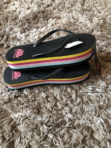 sundek flip flops