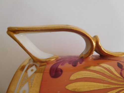 ANTIQUE DERBY PORCELAIN COFFEE CAN WITH EAR SHAPED HANDLE - Picture 5 of 19