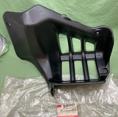 ぎゅな☺︎ 0504 2003 Suzuki Quadsport LT Z400 Right Footrest Mud Guard S104