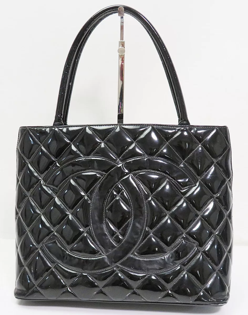Authentic CHANEL Balck Quilted Patent Leather Tote Shoulder Bag Purse #52325