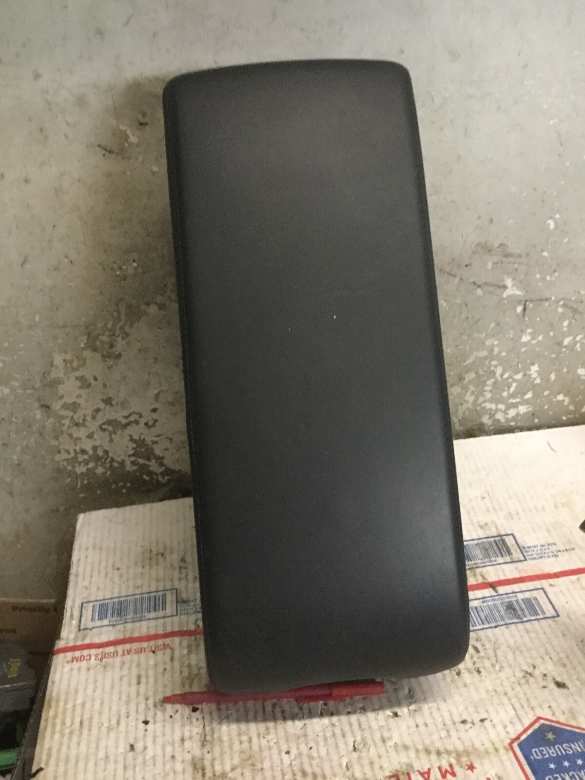 04 05 06 07 08 09 10 Bentley Continental GT Armrest Console Lid 3W8864163B