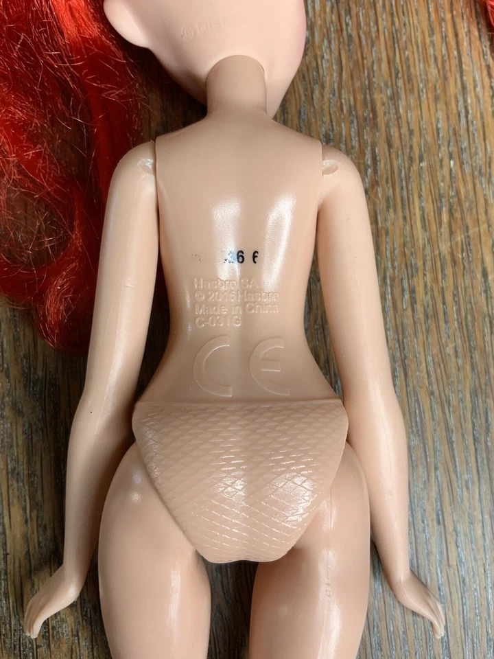 "Muñeca Disney Princesa Ariel La Sirenita Hasbro 2015 10"" rodillas articuladas" Foto 4 de 4