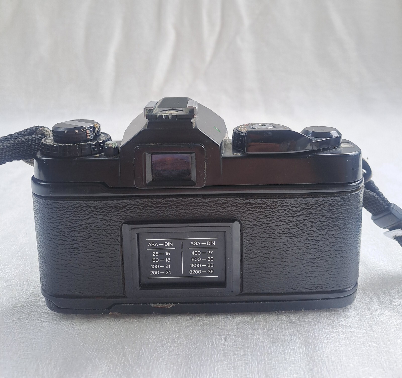 Chinon CE-4 35mm SLR Film Camera With 3 Lenses - TESTED PLEASE READ DESCRIPTION - Picture 5 of 19