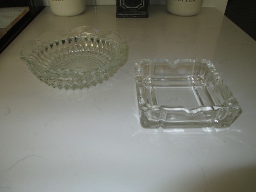 ~Vintage Clear Glass Ashtrays~ Lot of 2 Ashtrays~ Never Used~ Beautiful Glass - Picture 1 of 5