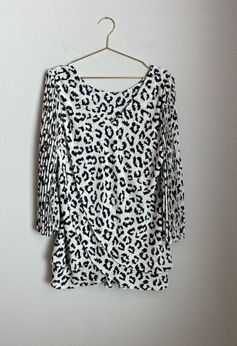 Laurie Felt Womens Leopard Pleated Sleeve Blouse Size Medium - Picture 2 of 7