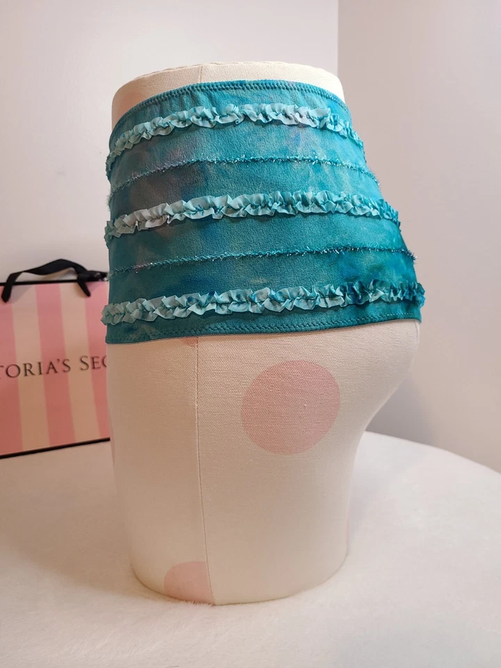 Nuevo Tanga Panty De Colección Victoria's Secret Sirena Volantes Cintura Alta Talla M Foto 3 de 4