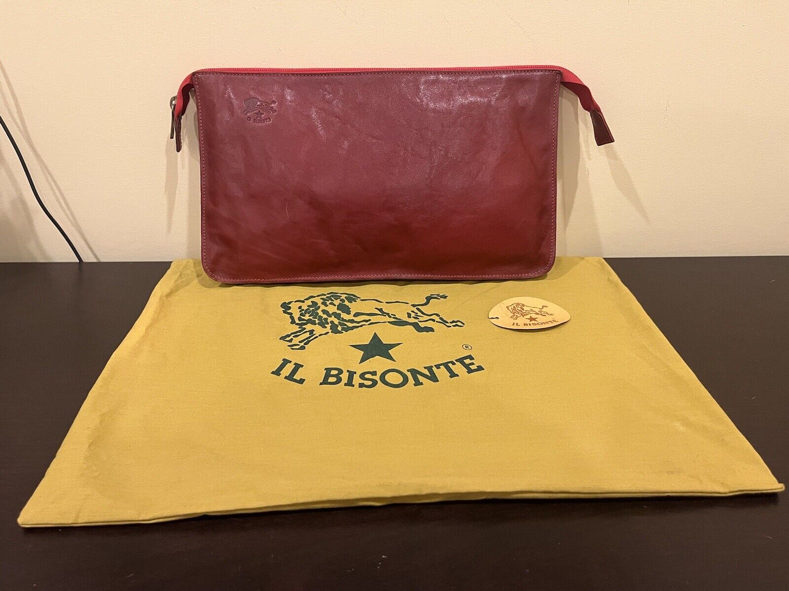 Foto 1 di 12