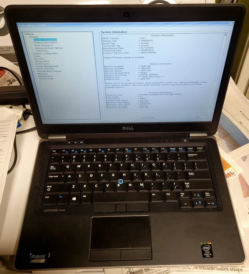 UltraBook Dell Latitude E7440 Intel Core i5-4310 (4.ª generación) 2,00 GHz 2 GB de RAM sin disco duro Foto 4 de 4