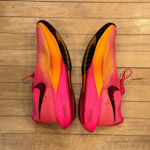 Size 12 - Nike ZoomX VaporFly Next% 3 Hyper Pink, around 30 miles - Picture 2 of 9