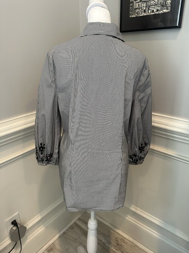 Vision 155 Black White Striped Fitted Button Up Size 6 - Picture 7 of 8