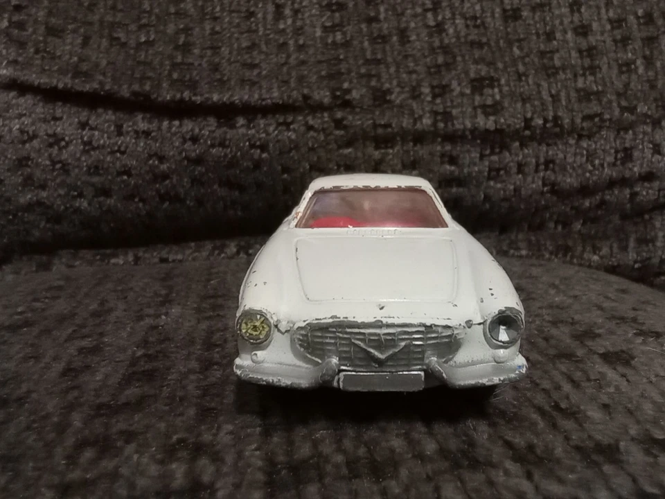 Coche de juguete fundido a presión vintage Corgi Toys Volvo P 1800 Gran Bretaña  Foto 4 de 4