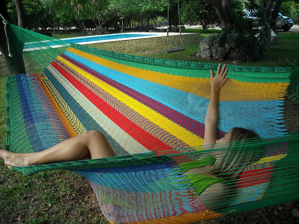 Mexi 4 bunt – große mexikanische Netzhängematte handgeknüpft fair gehandelt - Bild 3 von 4